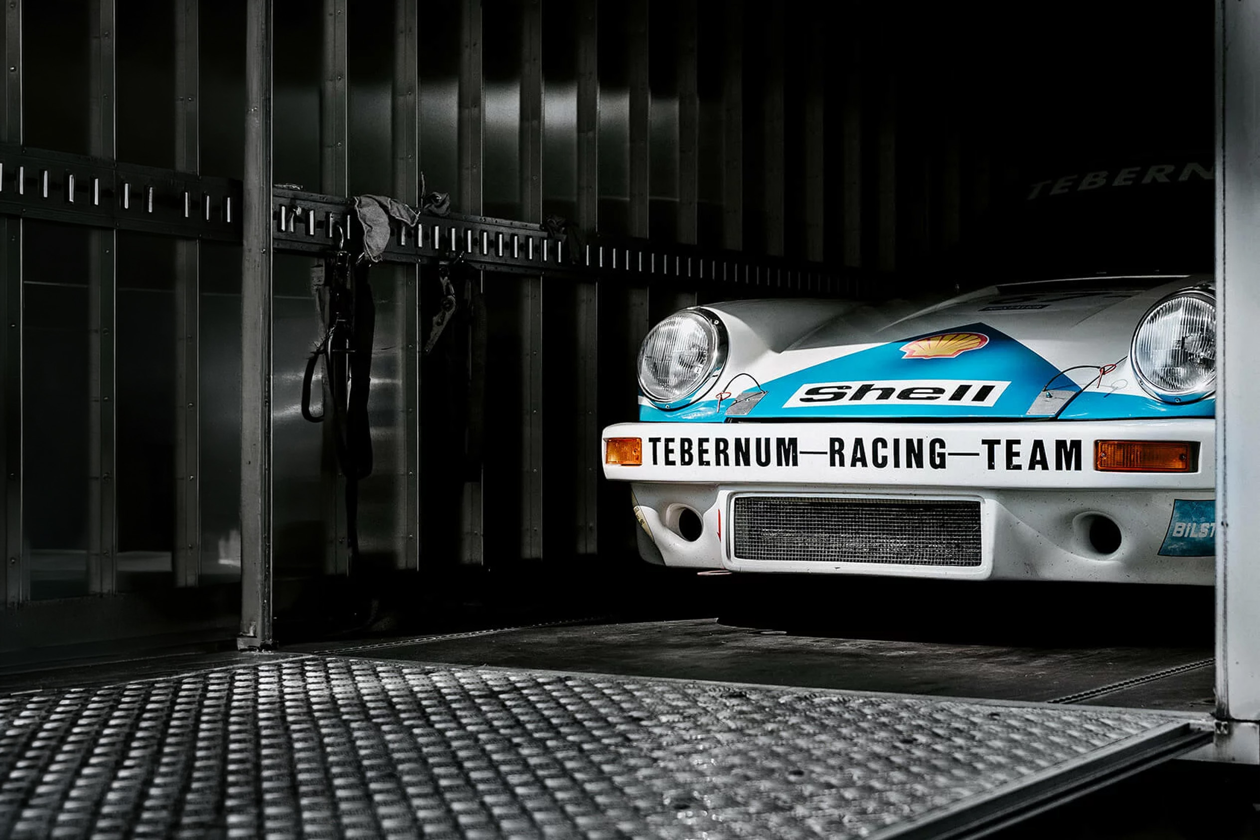 Porsche 911 RSR Tebernum Racing Team — Automotive photography by Loïc Kernen