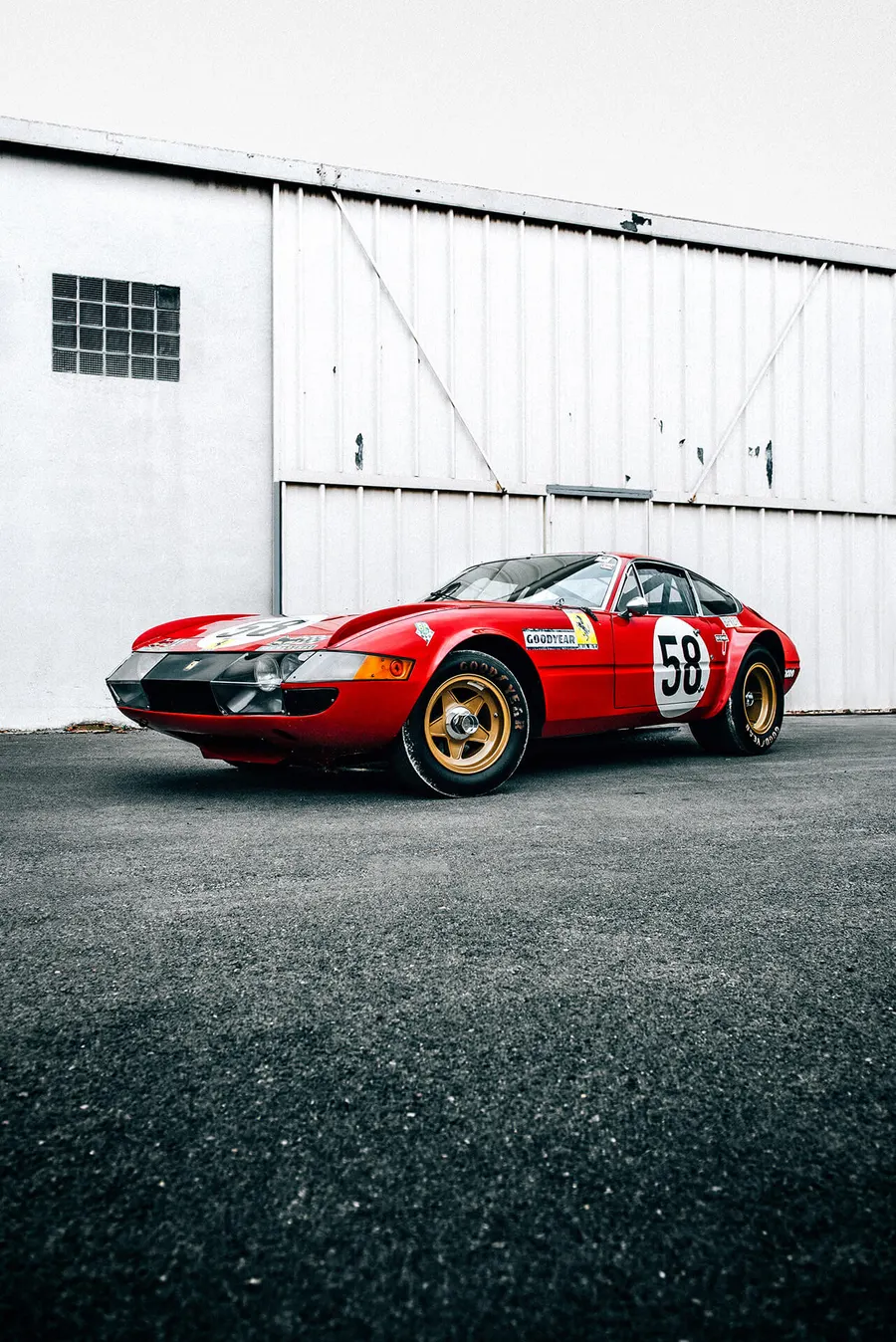 Ferrari Daytona Competizione photographed in profile
