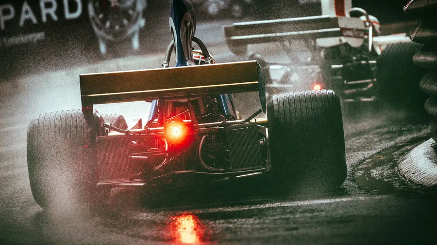 Formule 1 sous la pluie lors du Grand Prix de Monaco