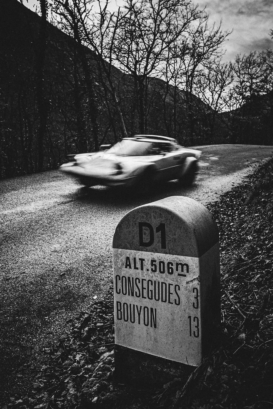Lancia Stratos de rallye sur une spéciale de compétition